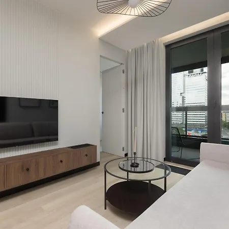 Grzybowska Deluxe #62 By Bookinghost * ורשה