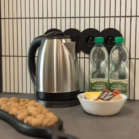 Grzybowska Deluxe #62 By Bookinghost *