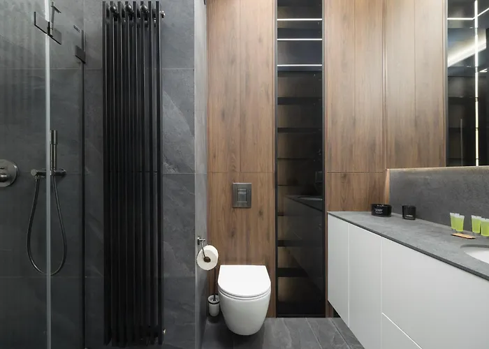 Grzybowska Deluxe #62 By Bookinghost Warszawa